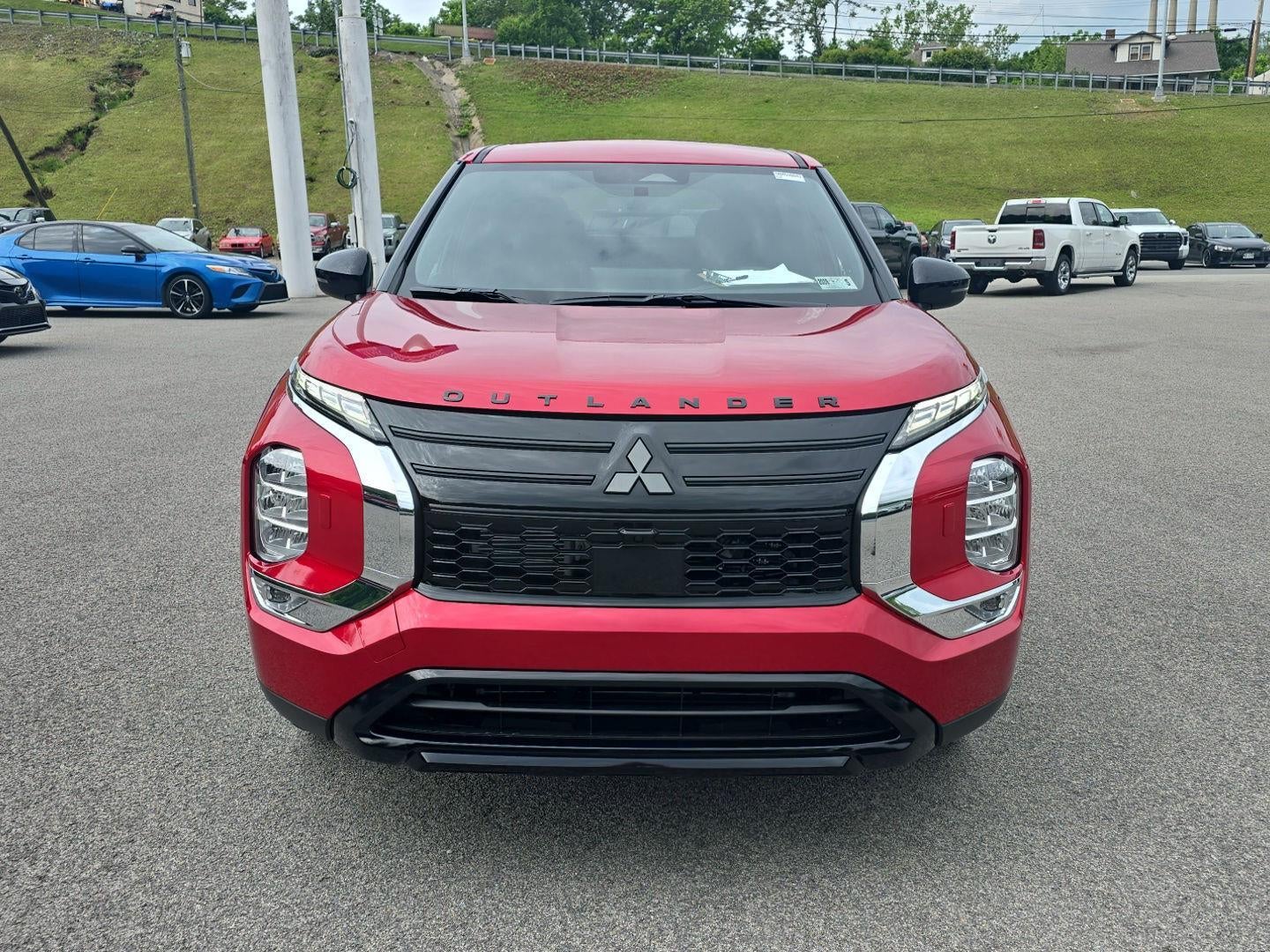2026 Mitsubishi Outlander — rear three-quarter view