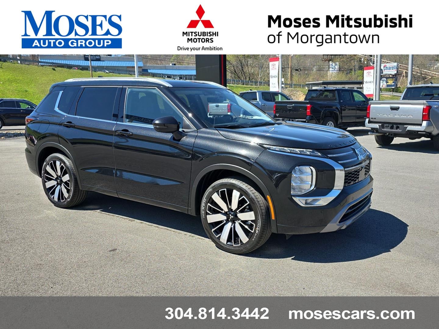 2026 Mitsubishi Outlander SEL in Black — front three-quarter view